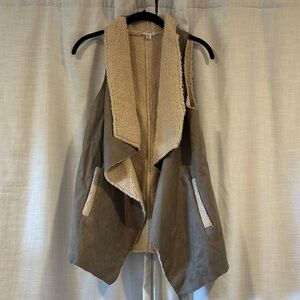 TCEC Tan and Cream Shearling Vest